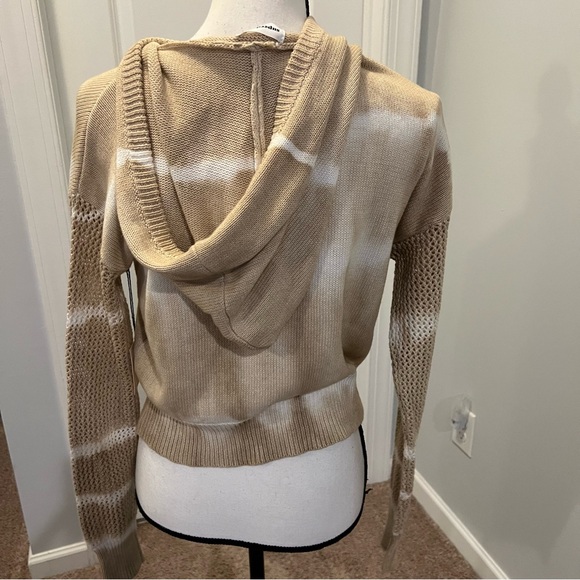 super down
tallie hooded sweater
NWT beige and white size xs - Picture 11 of 14